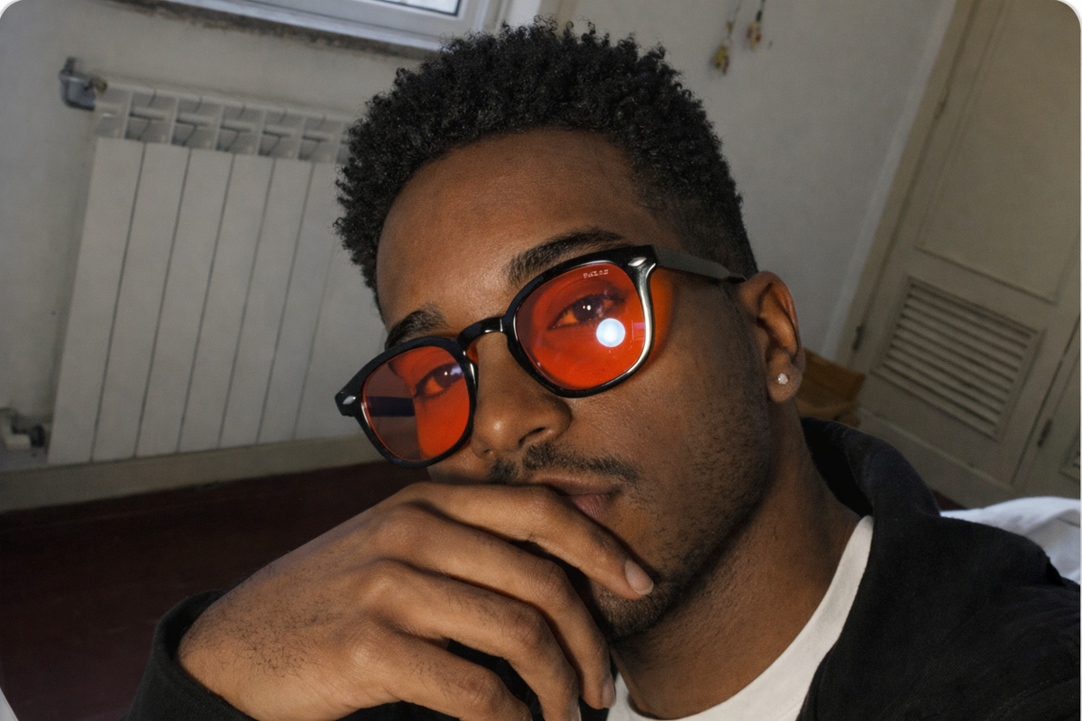 Cliente con gafas